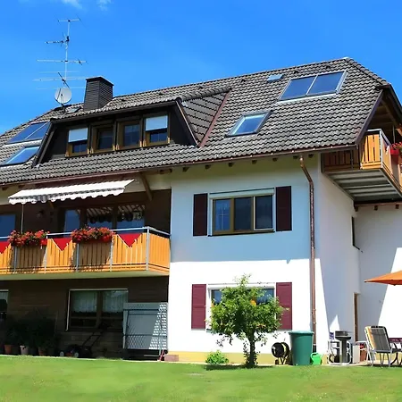 Haus Leufke アパート